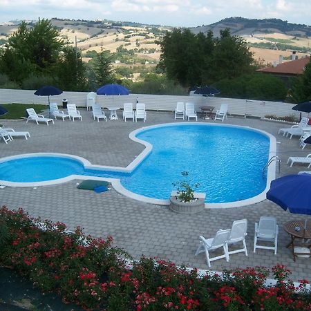 Agriturismo Lo Sgorzolo Пергола Екстериор снимка